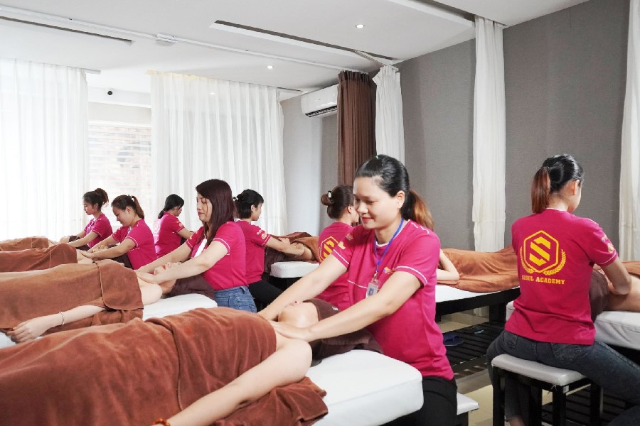 Massage giúp giảm áp lực công việc và cuộc sống