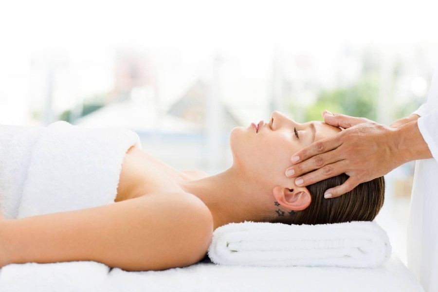 Massage là công việc ổn định với thu nhập cao