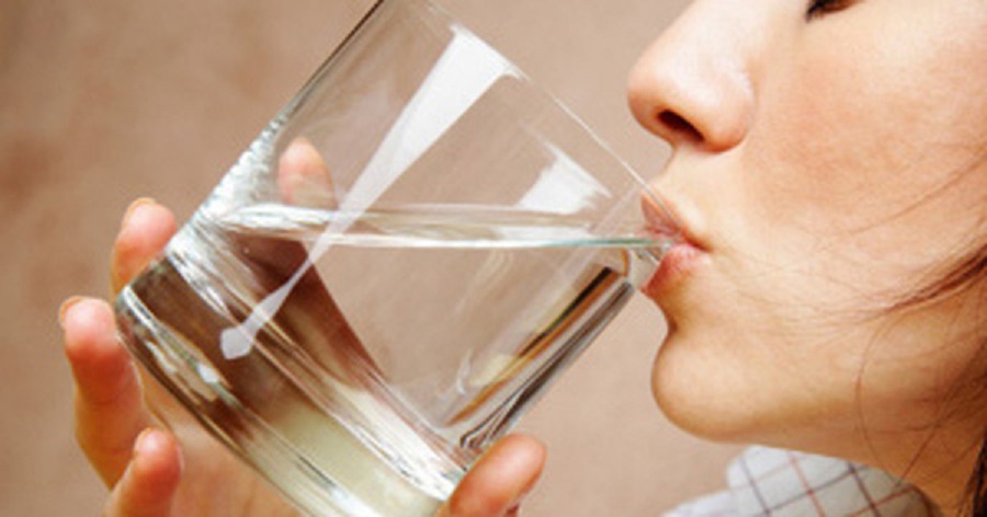 Duy trì thói quen uống nước đúng cách bạn sẽ giảm cân hiệu quả