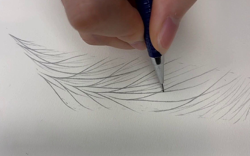 Cần tập vẽ dáng chân mày phẩy sợi trên giấy để tránh gặp sai sót