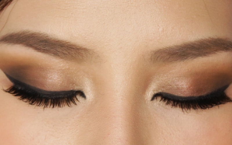 Trang điểm mắt khói giúp các cô gái có diện mạo nổi bật, ấn tượng hơn